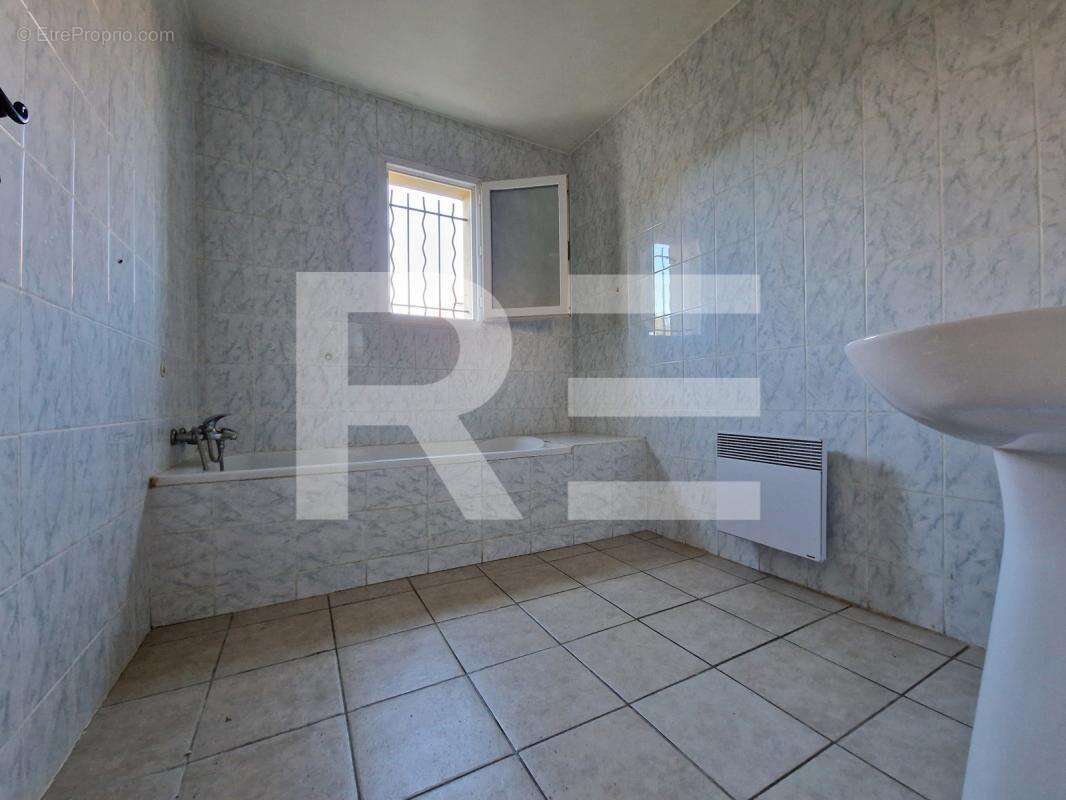 Maison à ARPAILLARGUES-ET-AUREILLAC