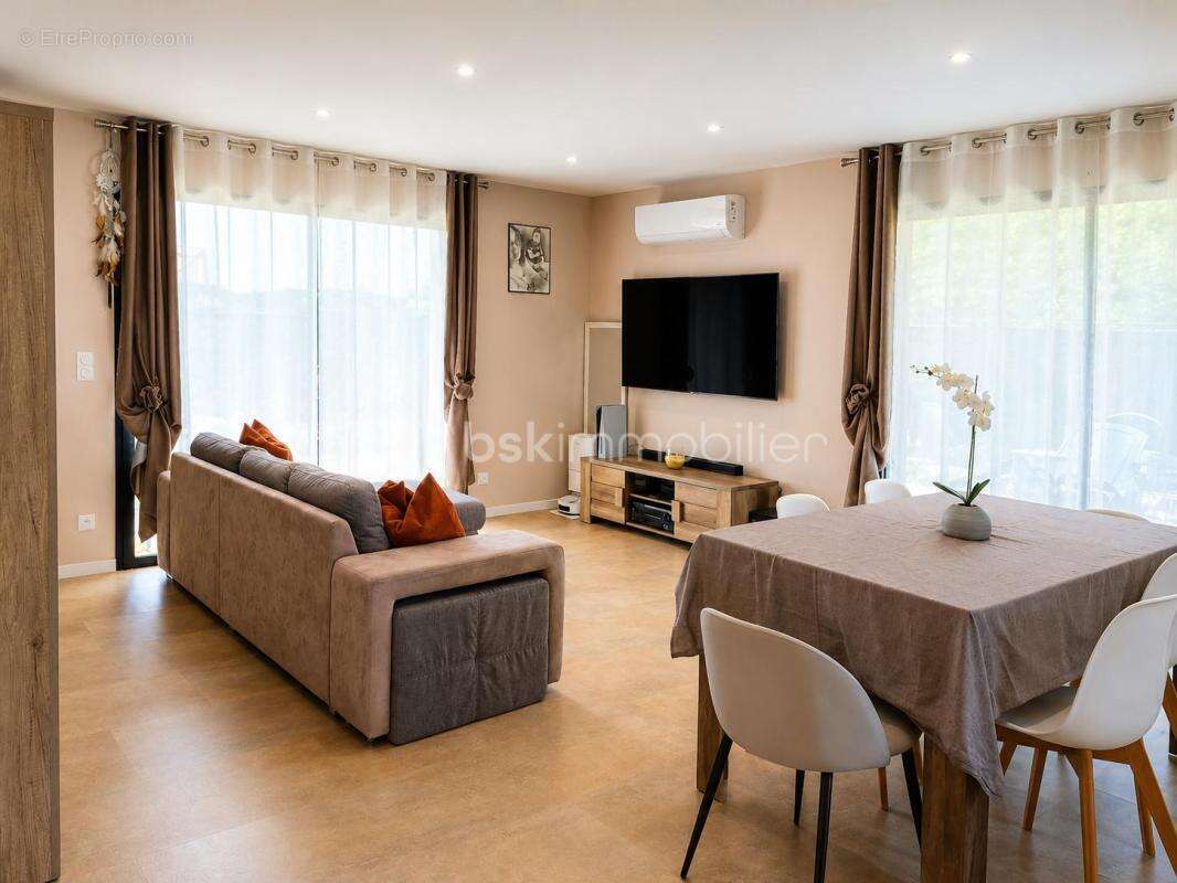 Maison à LABATUT