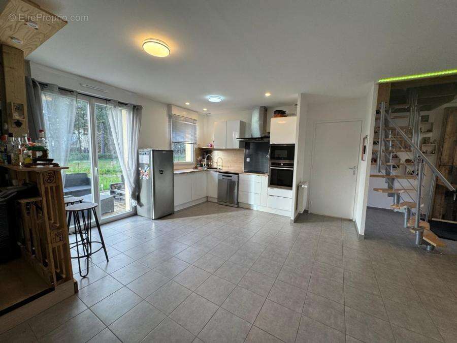 Maison à LA SUZE-SUR-SARTHE