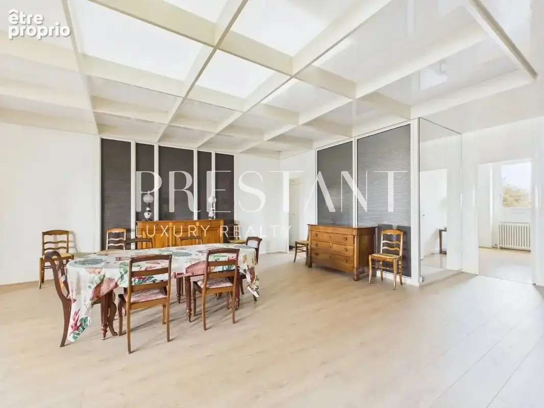 Appartement face au Jardin Public, au cœur de l’une des adresses les plus prestigieuses de Bordeaux. - photo 61