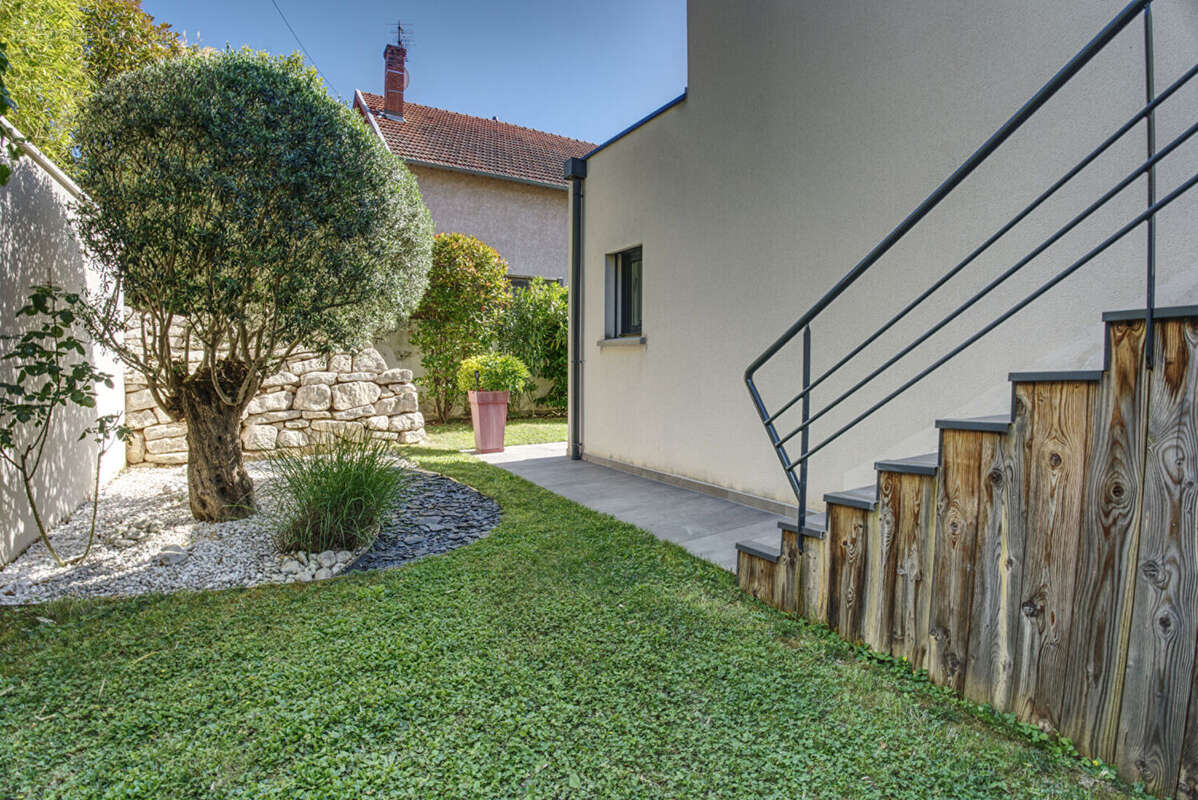 Maison à LIMONEST
