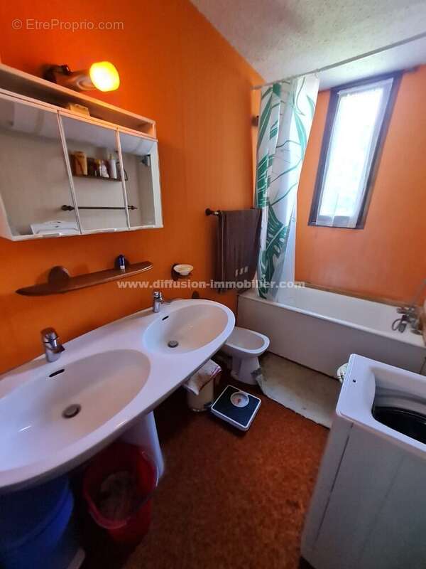 Appartement à SAINT-PONS