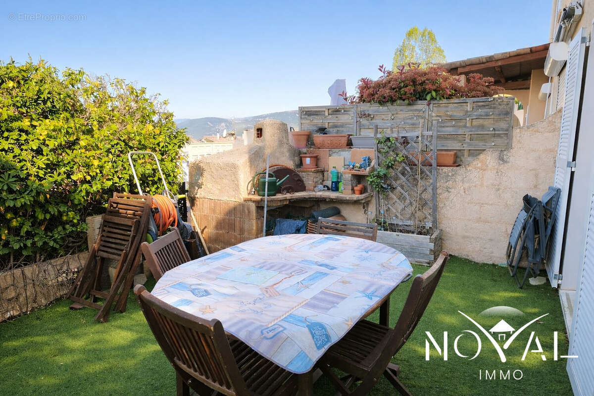 Maison à SAINT-VALLIER-DE-THIEY