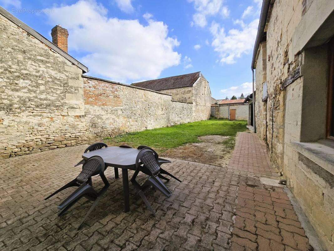 Maison à MAUREGNY-EN-HAYE