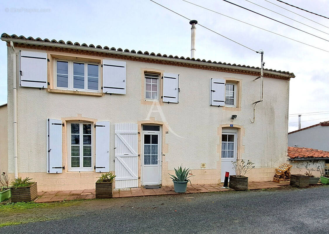 Maison à LE BOUPERE