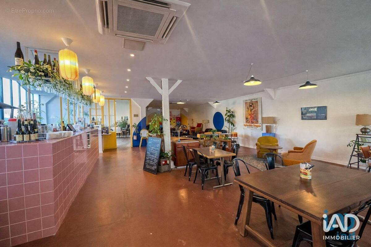 Photo 1 - Commerce à MAISONS-ALFORT