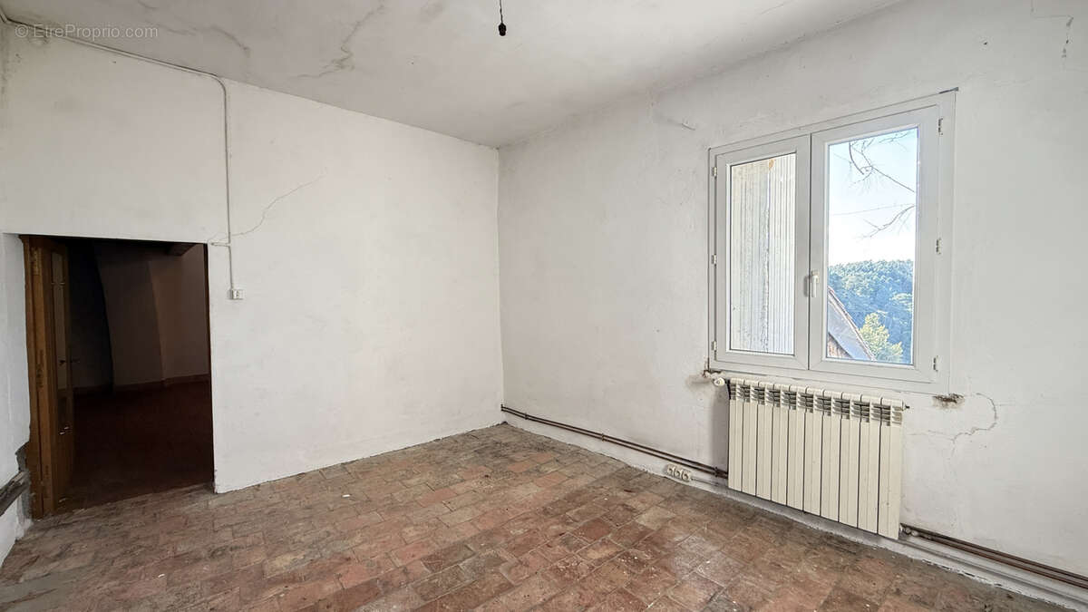 Maison à SAINT-SEBASTIEN-D'AIGREFEUILLE