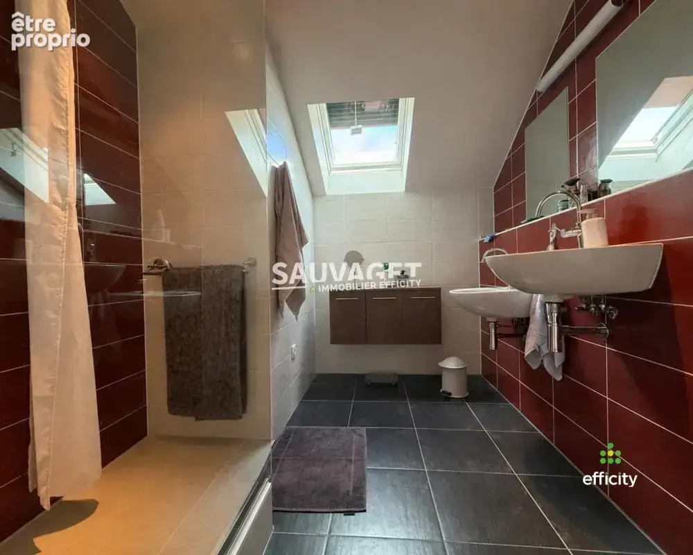 Maison 180 m² à Reignier  - photo 13