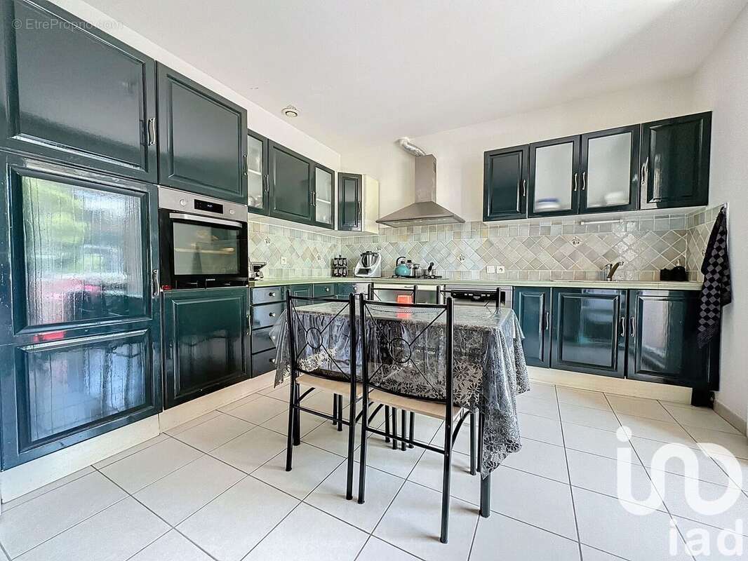 Photo 3 - Maison à CAMARET-SUR-AIGUES