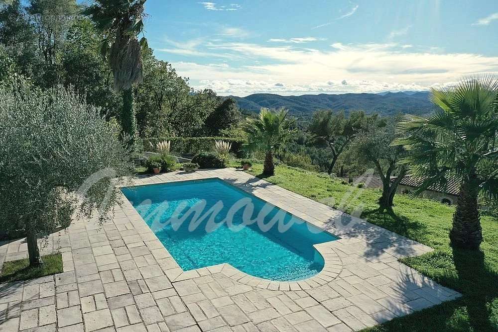 Maison à MONTAUROUX