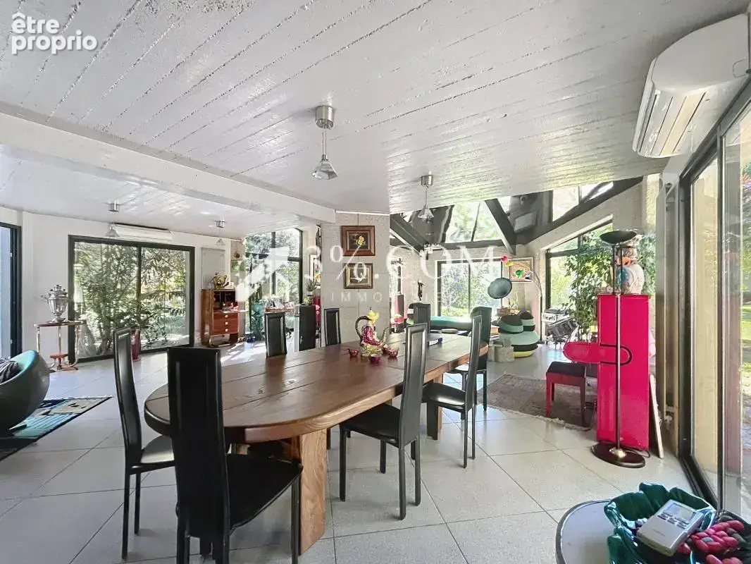 Maison de caractère au coeur de Châteauvert 340 m2 habitable - photo 10
