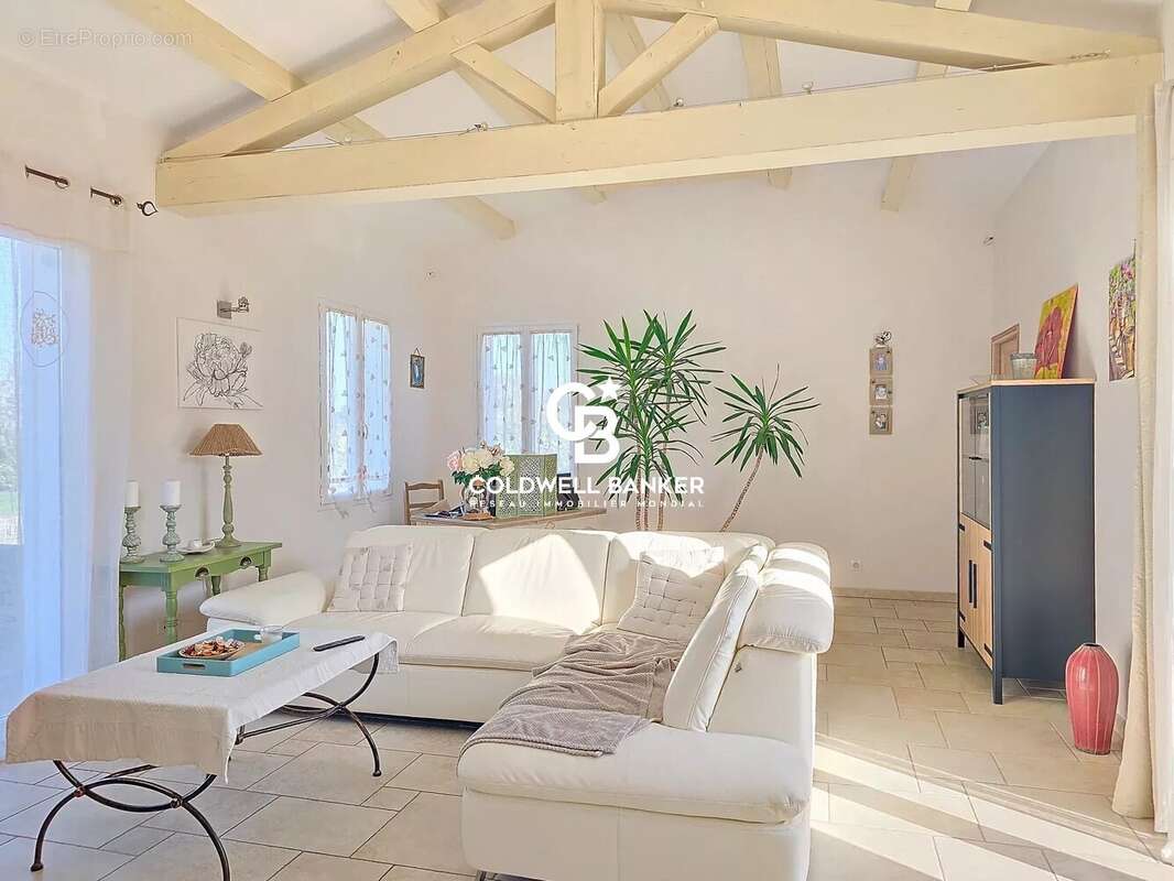 Belle Maison avec terrain et grande dépendance 180 m² aménageable de - photo 3