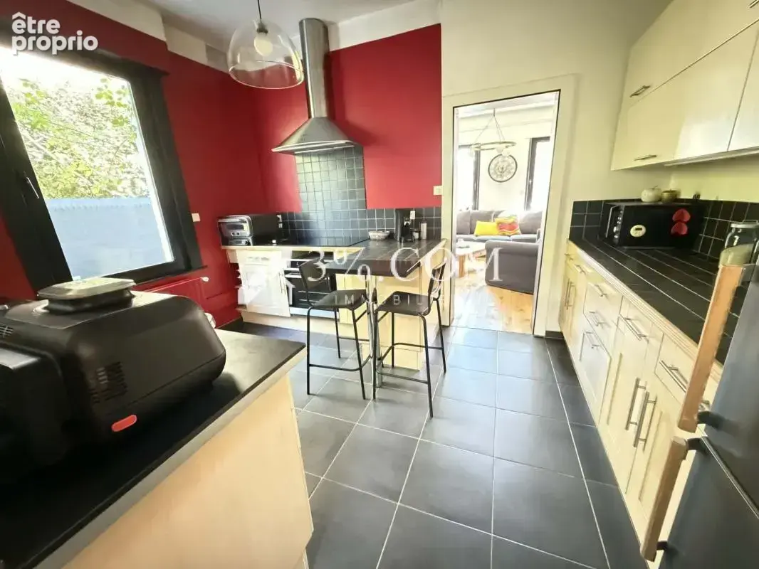 Maison invidividuelle avec cachet 5 CH+Bureau Garage et jard - photo 7