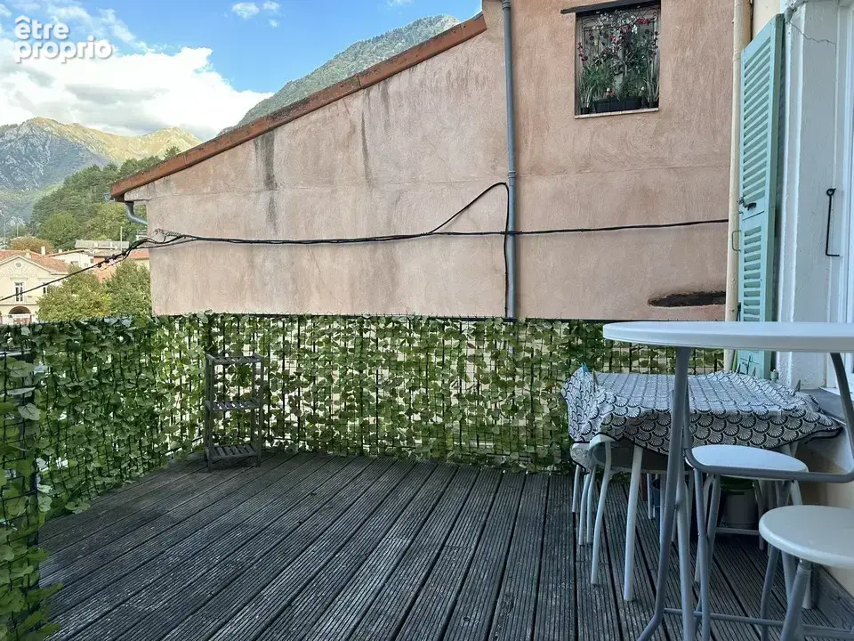 Bel appartement 3 pièces avec terrasse vendu meublé - photo 6