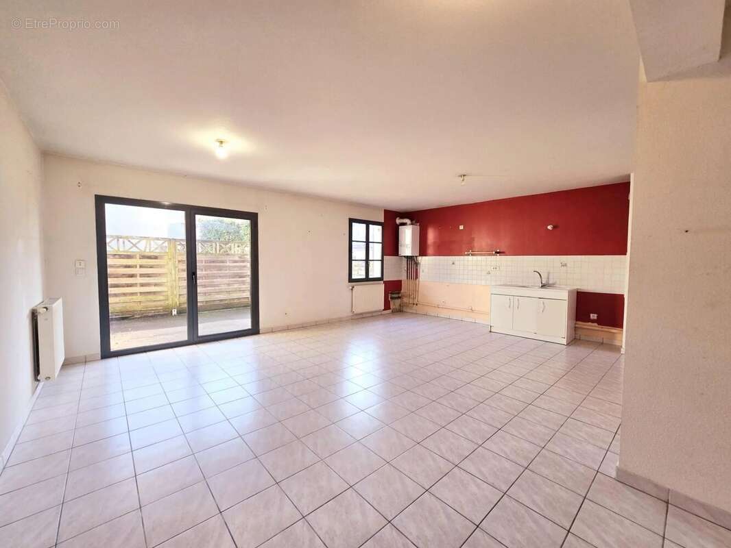 Appartement à ANSE