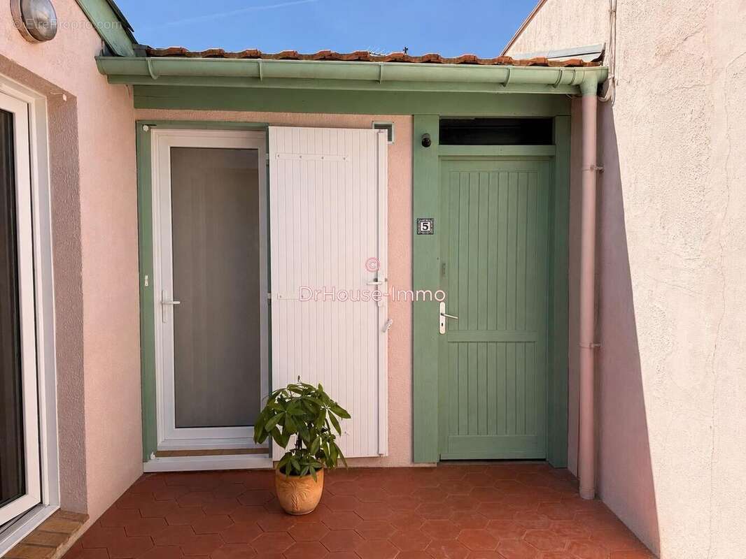 Maison 48 m² à Cenon  - photo 17