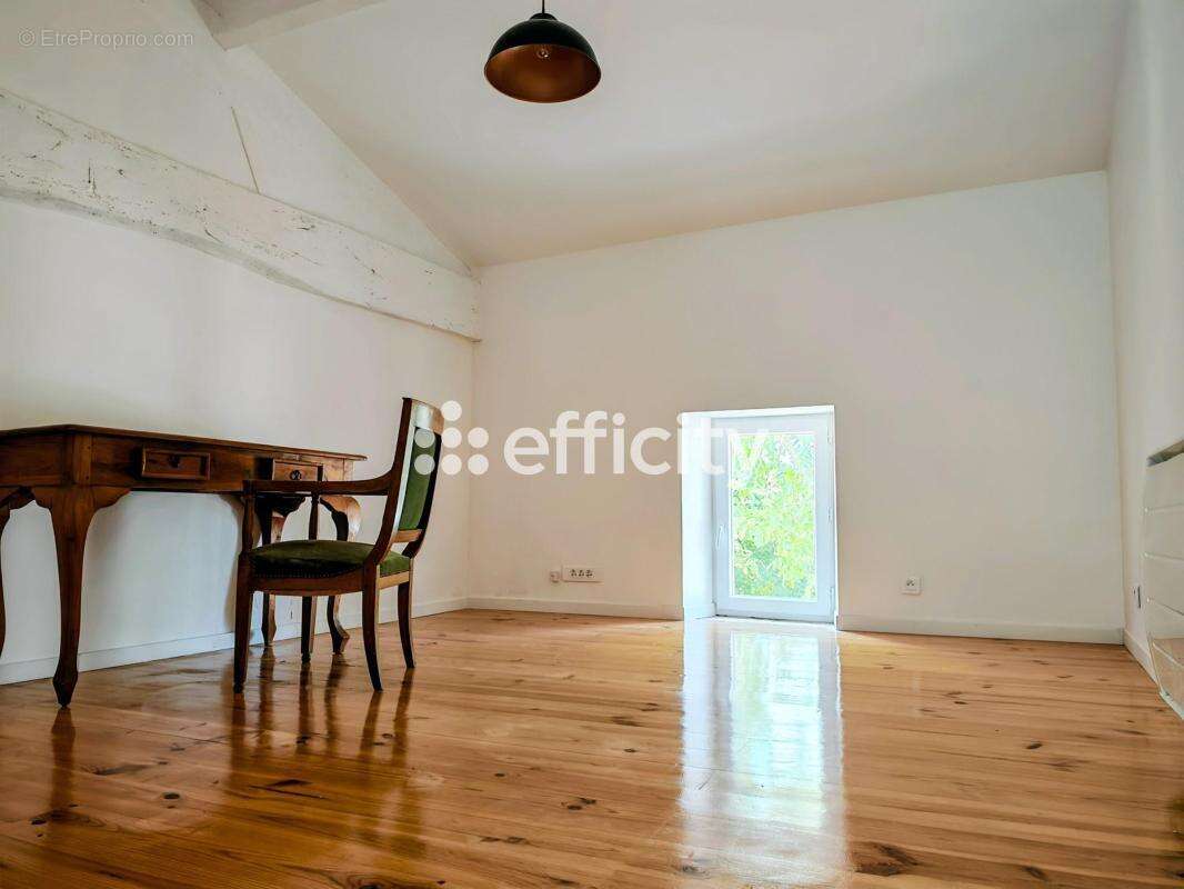 Maison 175 m² à Berson  - photo 18