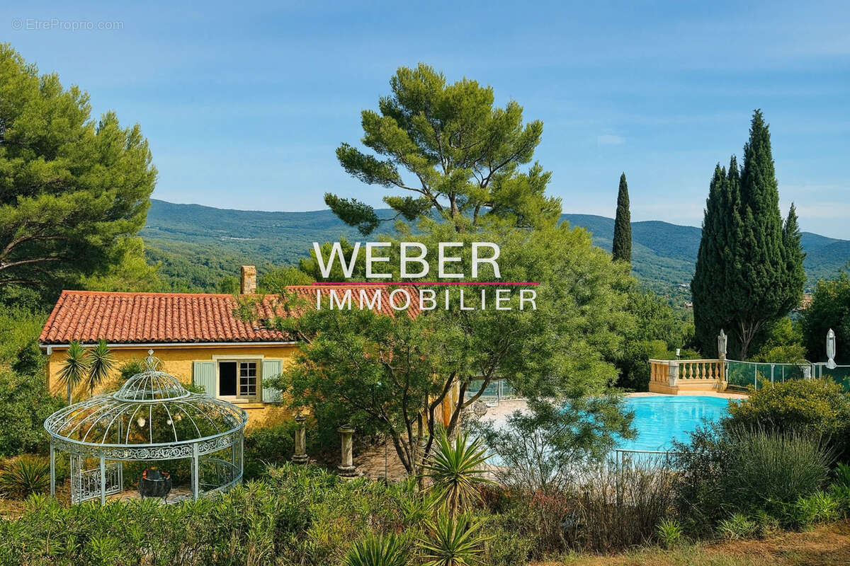 Maison à LE CASTELLET