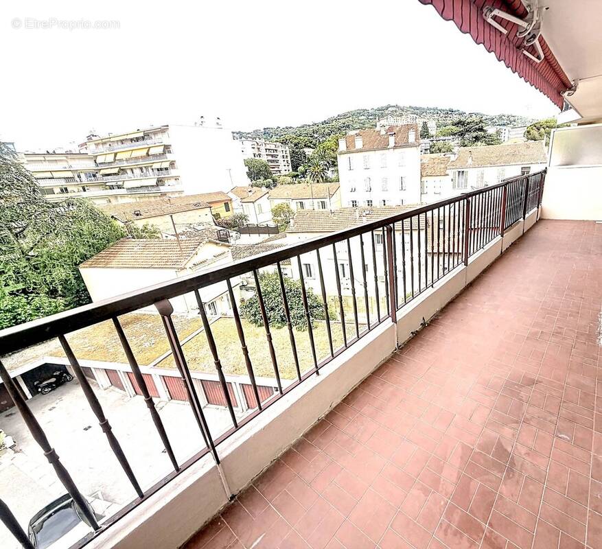 2P refait Neuf Quartier Anglais Terrasse - photo 4