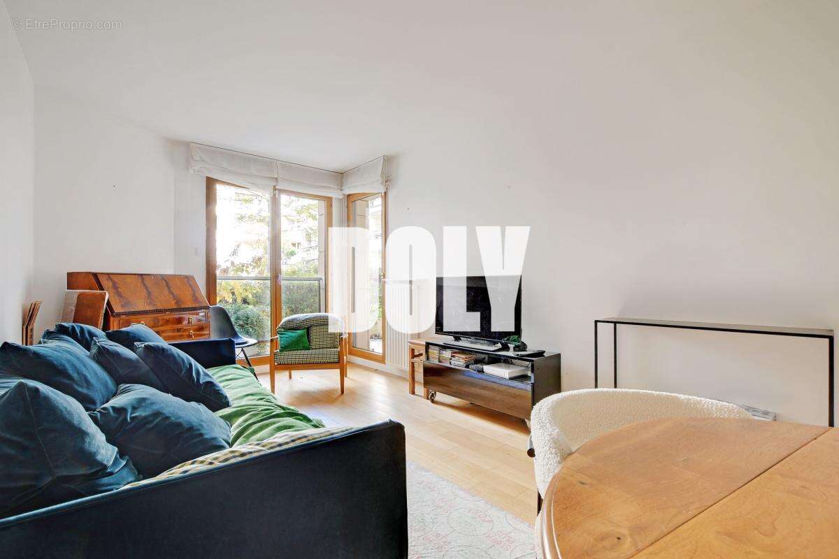 Appartement à LEVALLOIS-PERRET