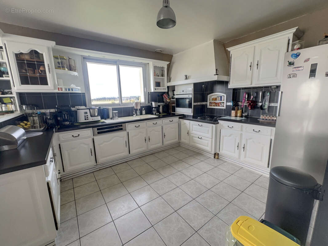 Maison à LA CHAPELLE-NEUVE