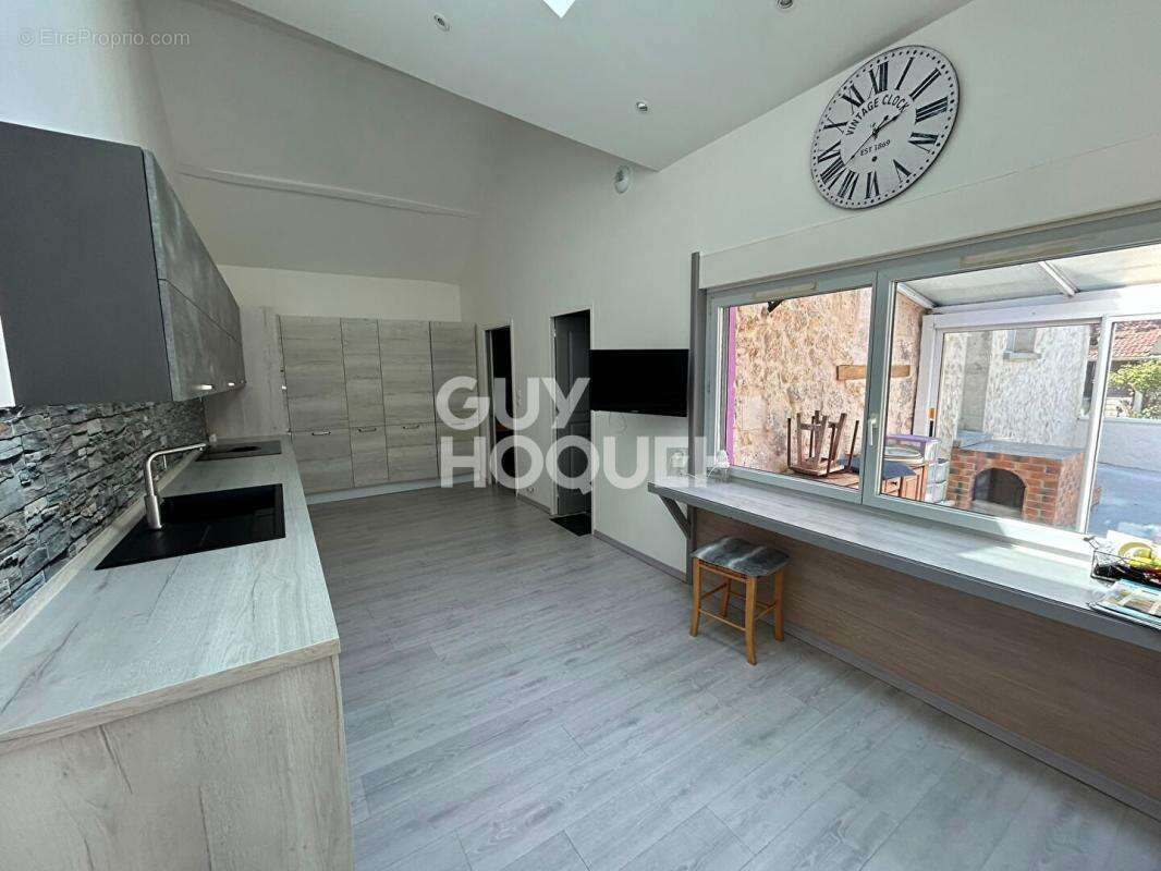 Maison Les Ageux 164.2 m2 - photo 2