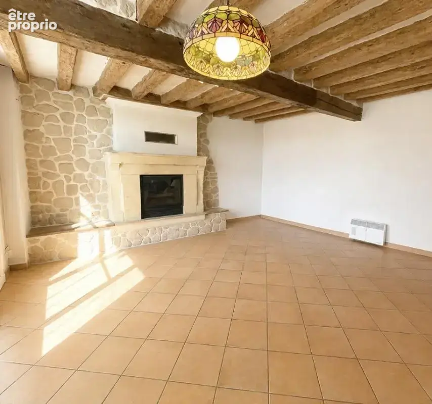 Maison à SAINT-OUEN-EN-BELIN