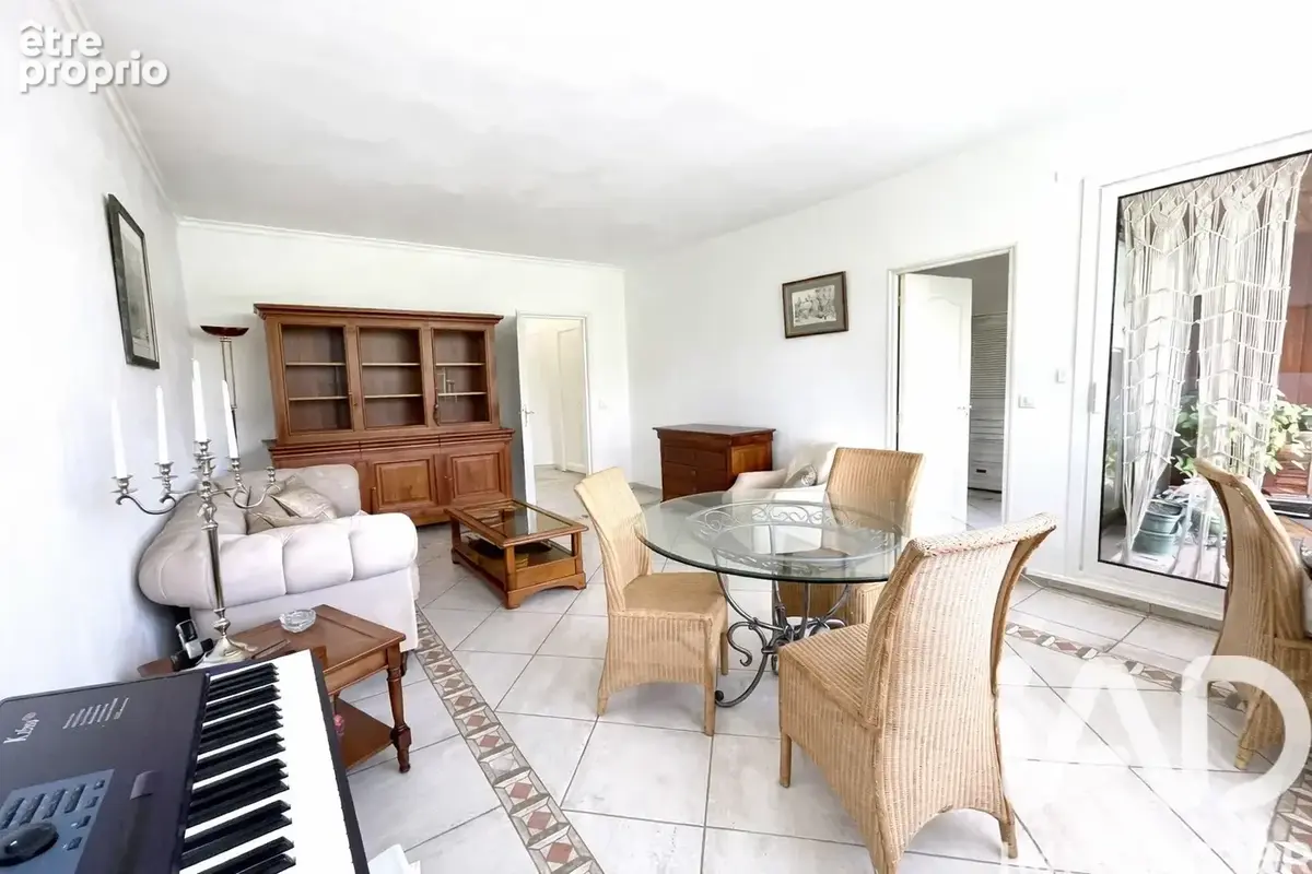 Photo 1 - Appartement à LE COUDRAY-MONTCEAUX