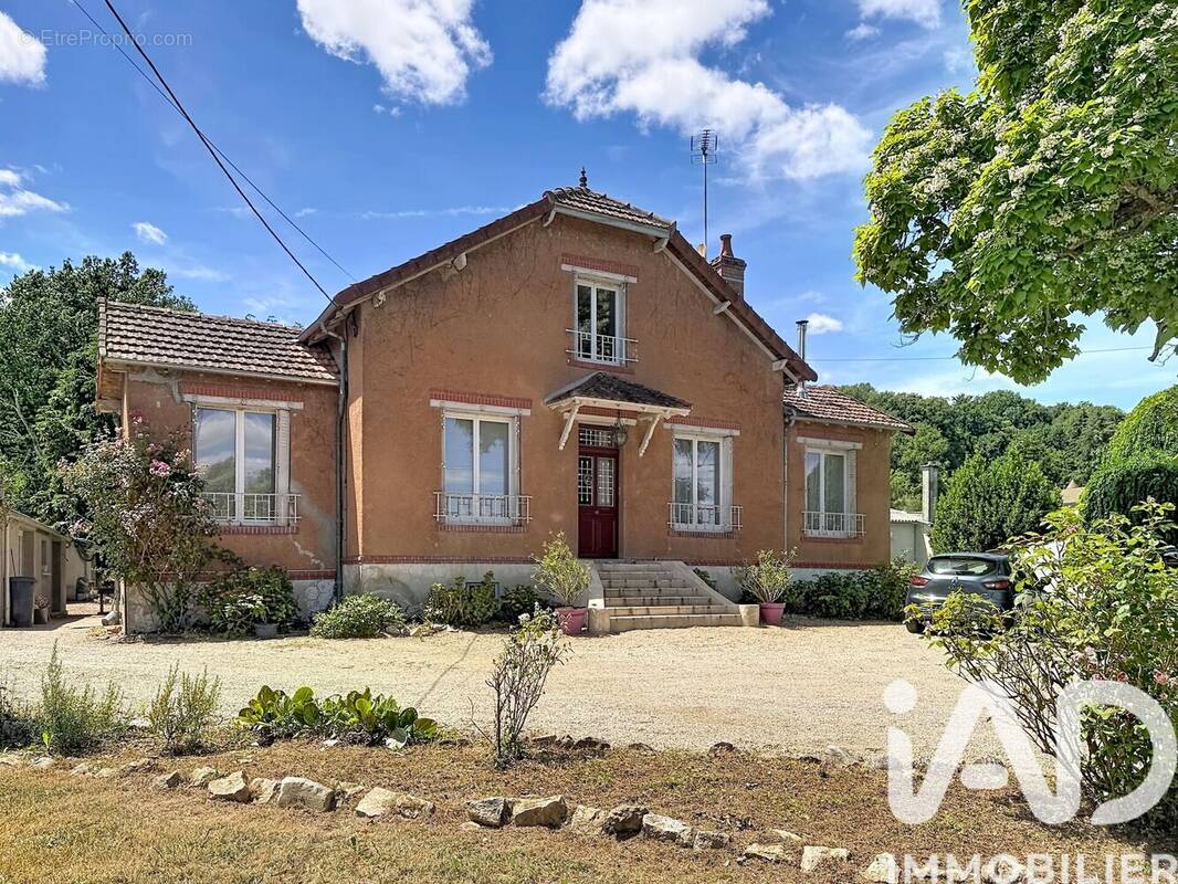 Photo 1 - Maison à ARGENTON-SUR-CREUSE