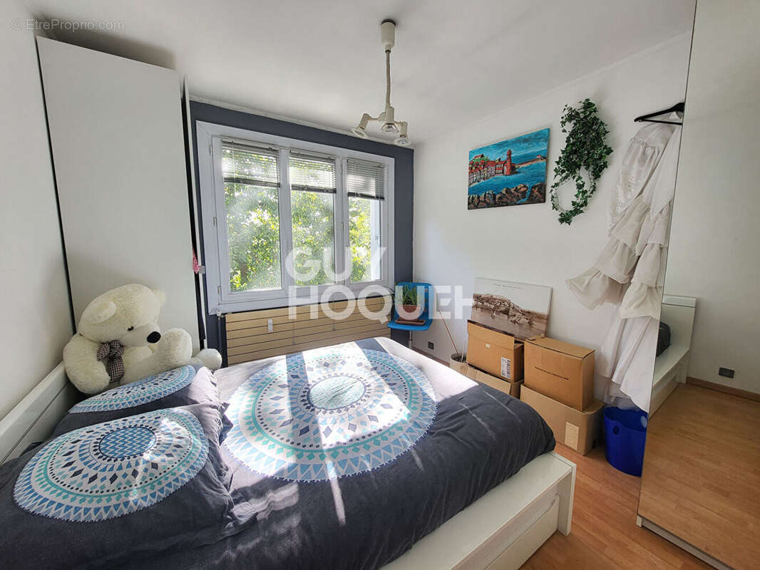 Appartement à LA CELLE-SAINT-CLOUD