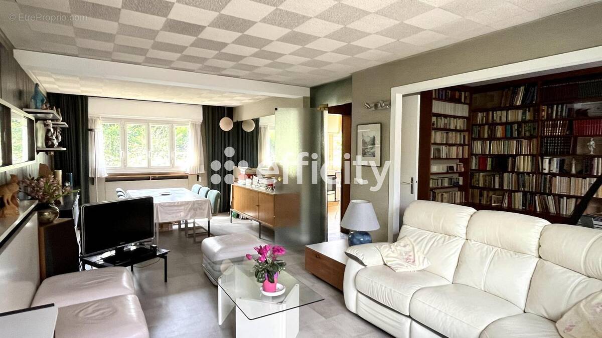 Maison à LOUVECIENNES