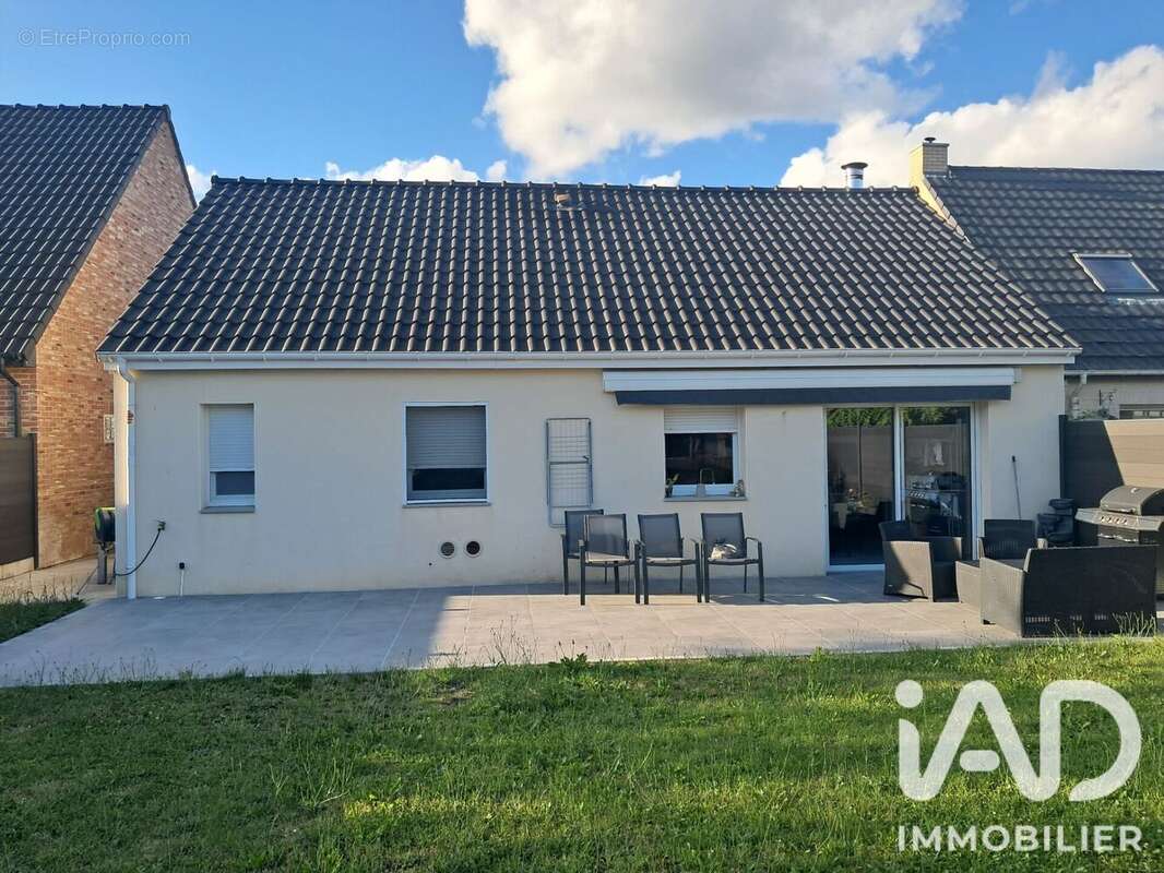 Maison 88 m² à Courcelles-Les-Lens  - photo 5