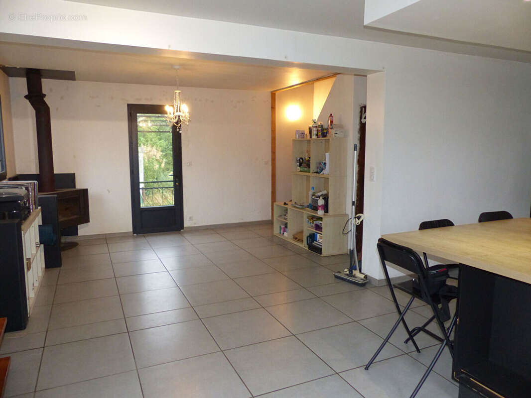 Maison à POUILLON
