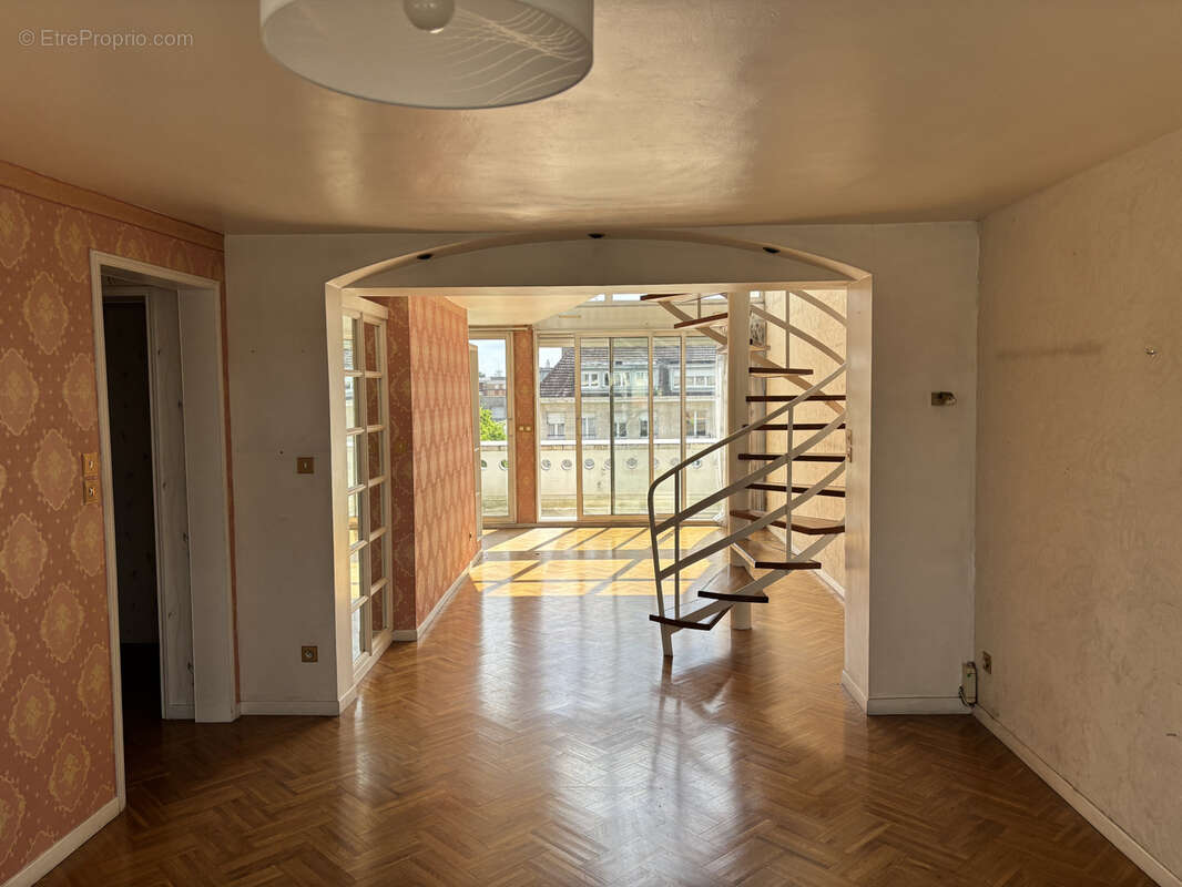 Appartement à VALENCIENNES