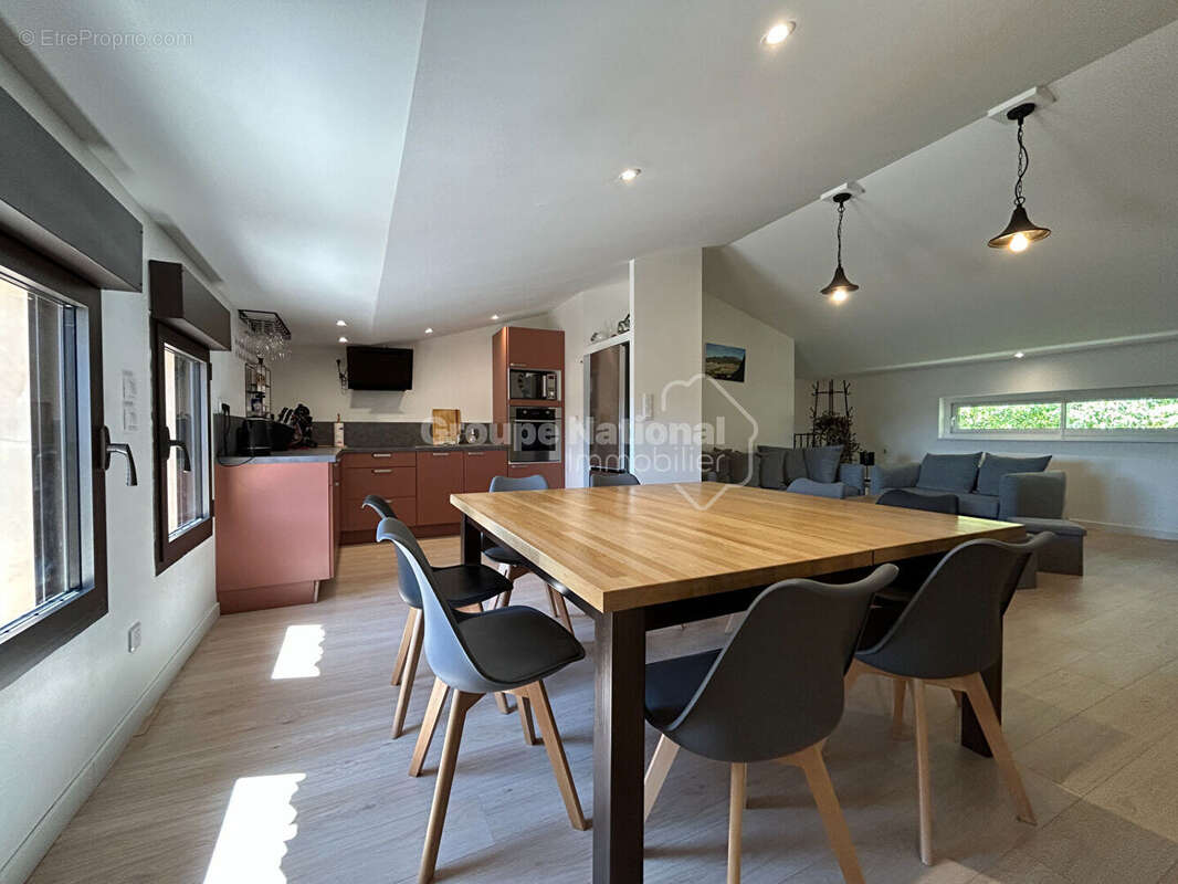 Maison à BEAUMES-DE-VENISE