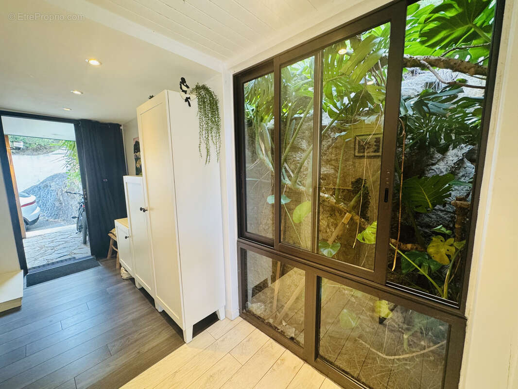 Maison à BORMES-LES-MIMOSAS