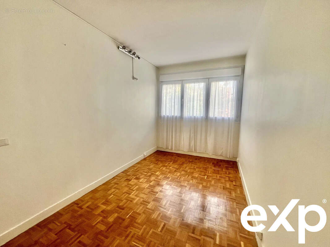 Appartement à AUBERGENVILLE