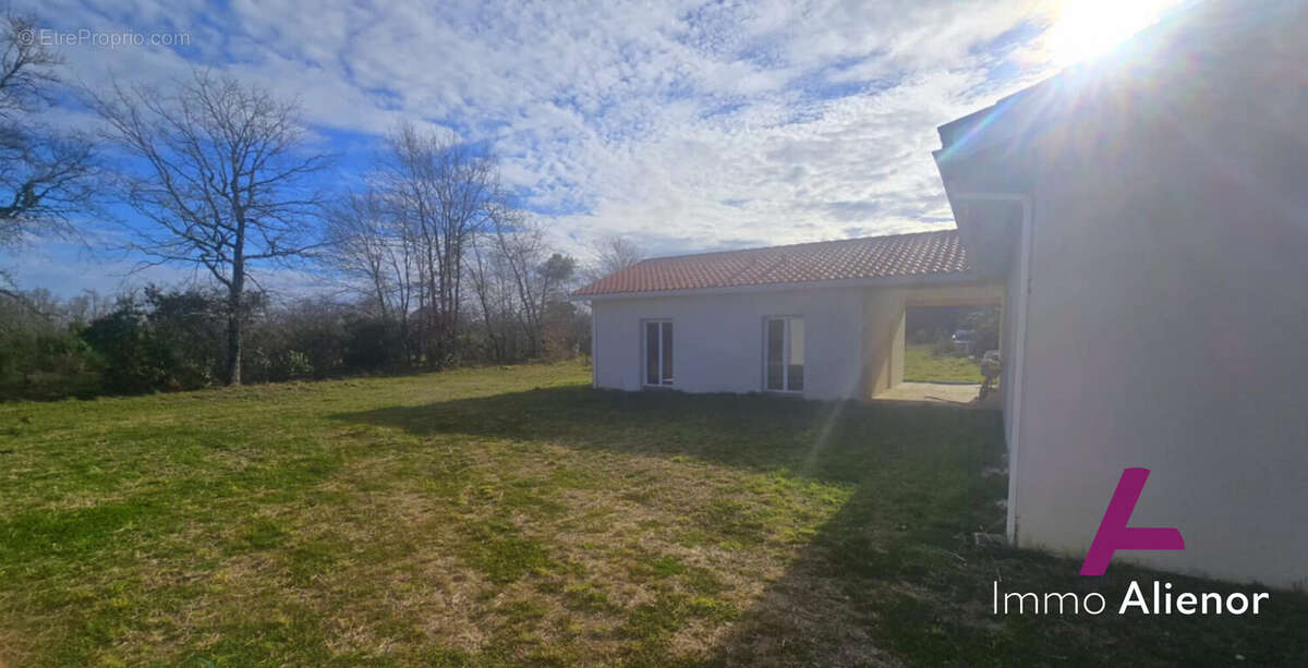 Maison à AUREILHAN