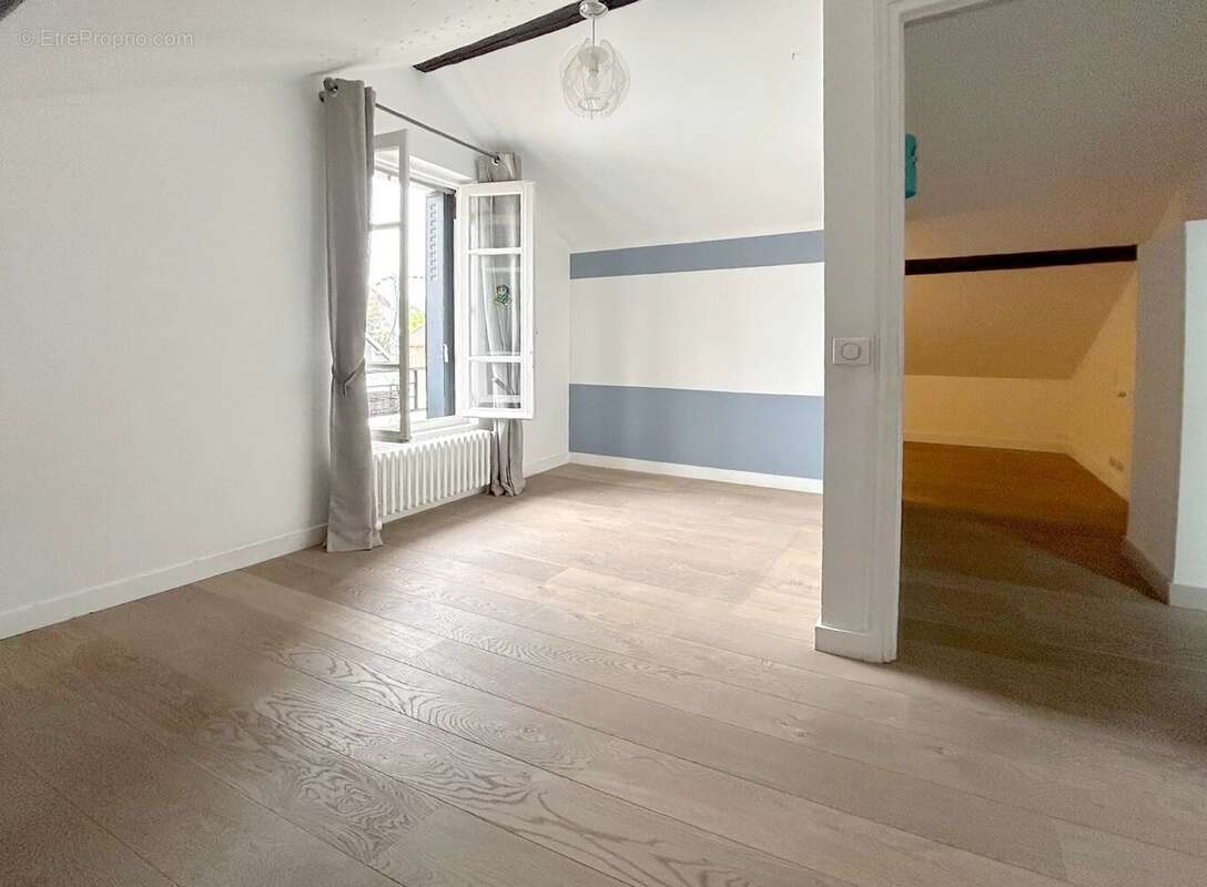 Maison à CROISSY-SUR-SEINE