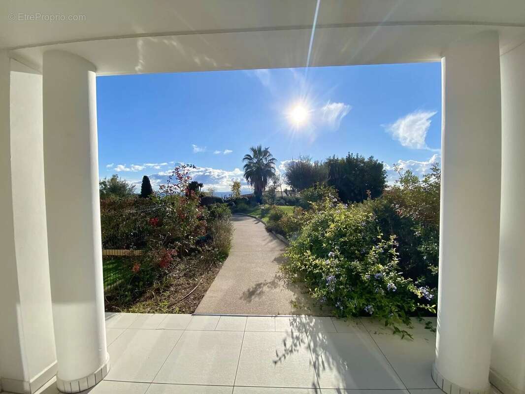 Appartement à ROQUEBRUNE-CAP-MARTIN