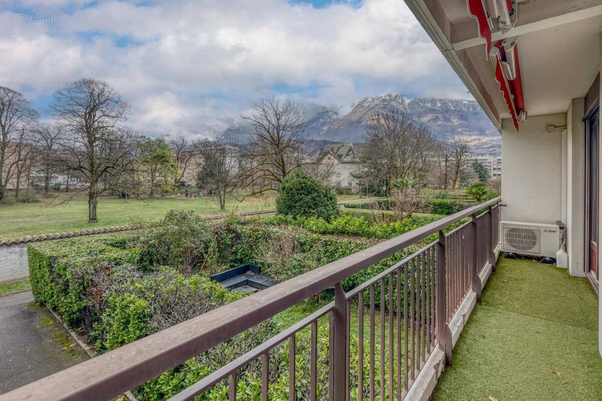 Appartement à ECHIROLLES