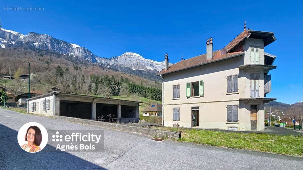 Maison à MAGLAND