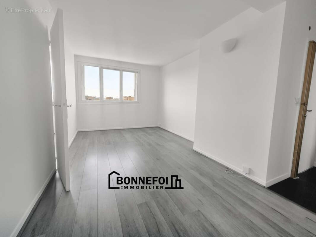 Appartement 37 m² à Champigny-Sur-Marne  - photo 2