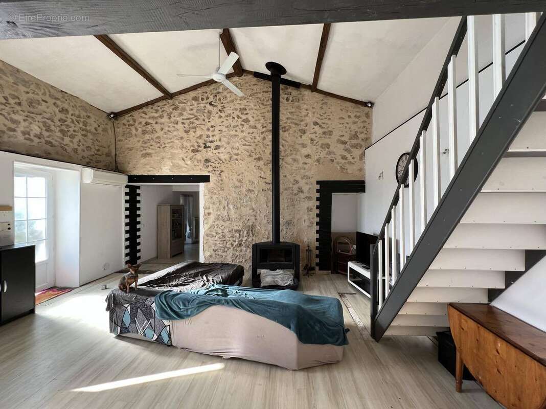 Photo 3 - Maison à PUJOLS-SUR-CIRON