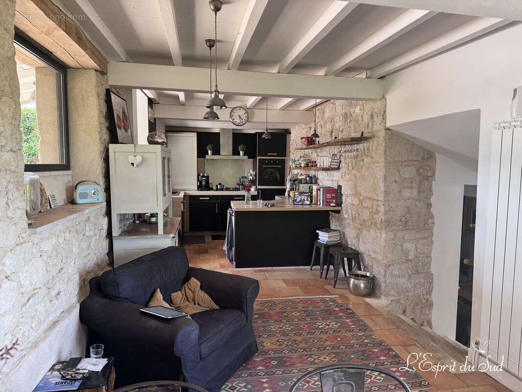 Maison à CAHUZAC-SUR-VERE
