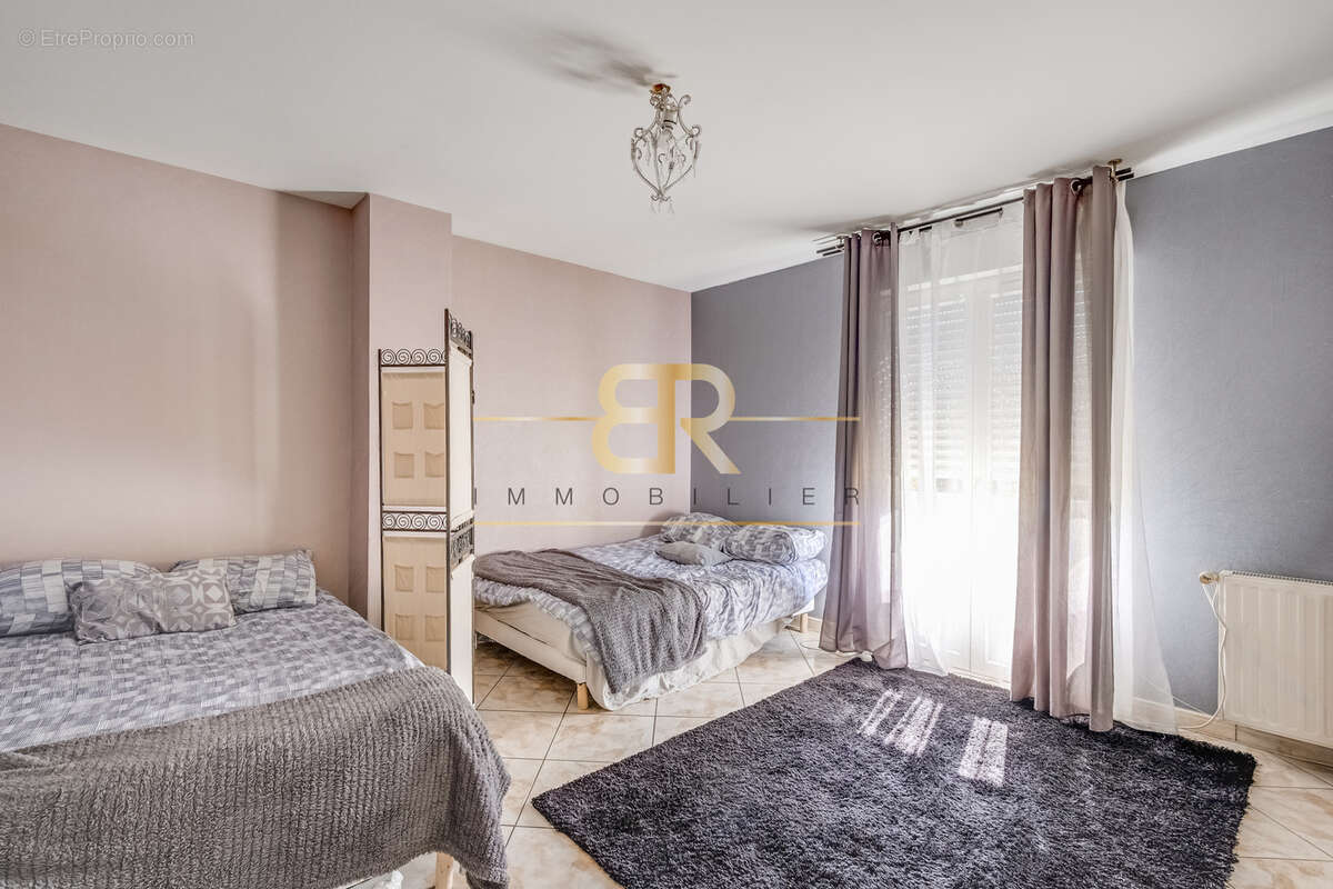 Maison à NOISY-LE-SEC