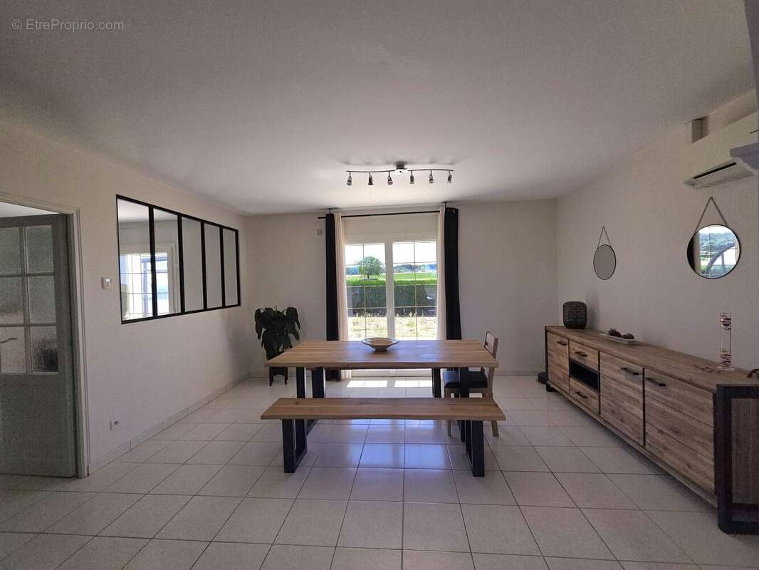 Photo 4 - Maison à NEUILLE