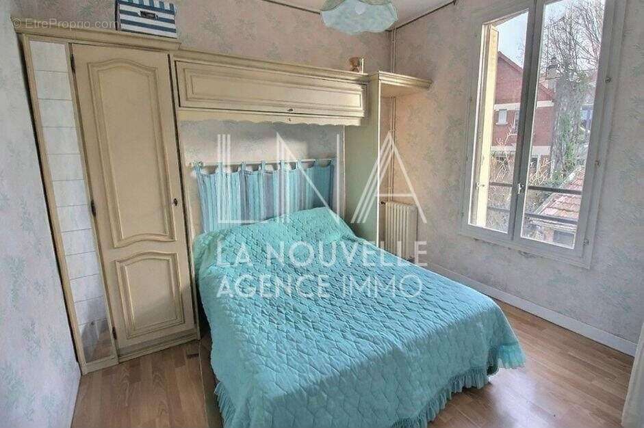 Cité des Auteurs – Maison de charme avec jardin, dépendance et atelier indépendant - photo 5
