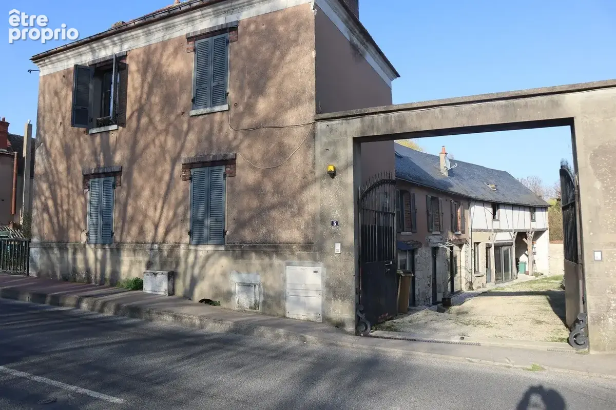 Appartement 4 pièces 327 m² à vendre à Cepoy (45120) - photo 1
