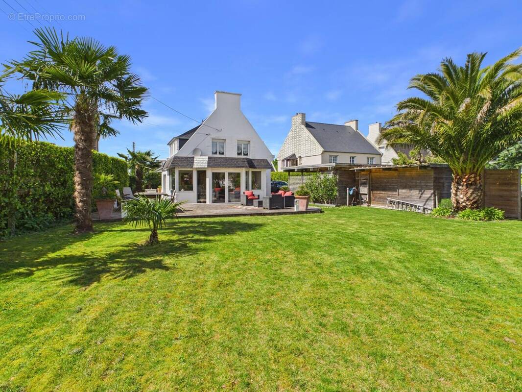 Photo 1 - Maison à LANDIVISIAU